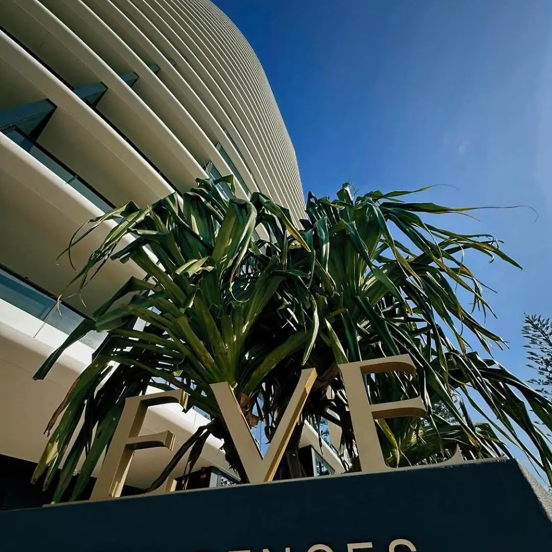 Luxe Apartment On The Broadwater Gold Coast