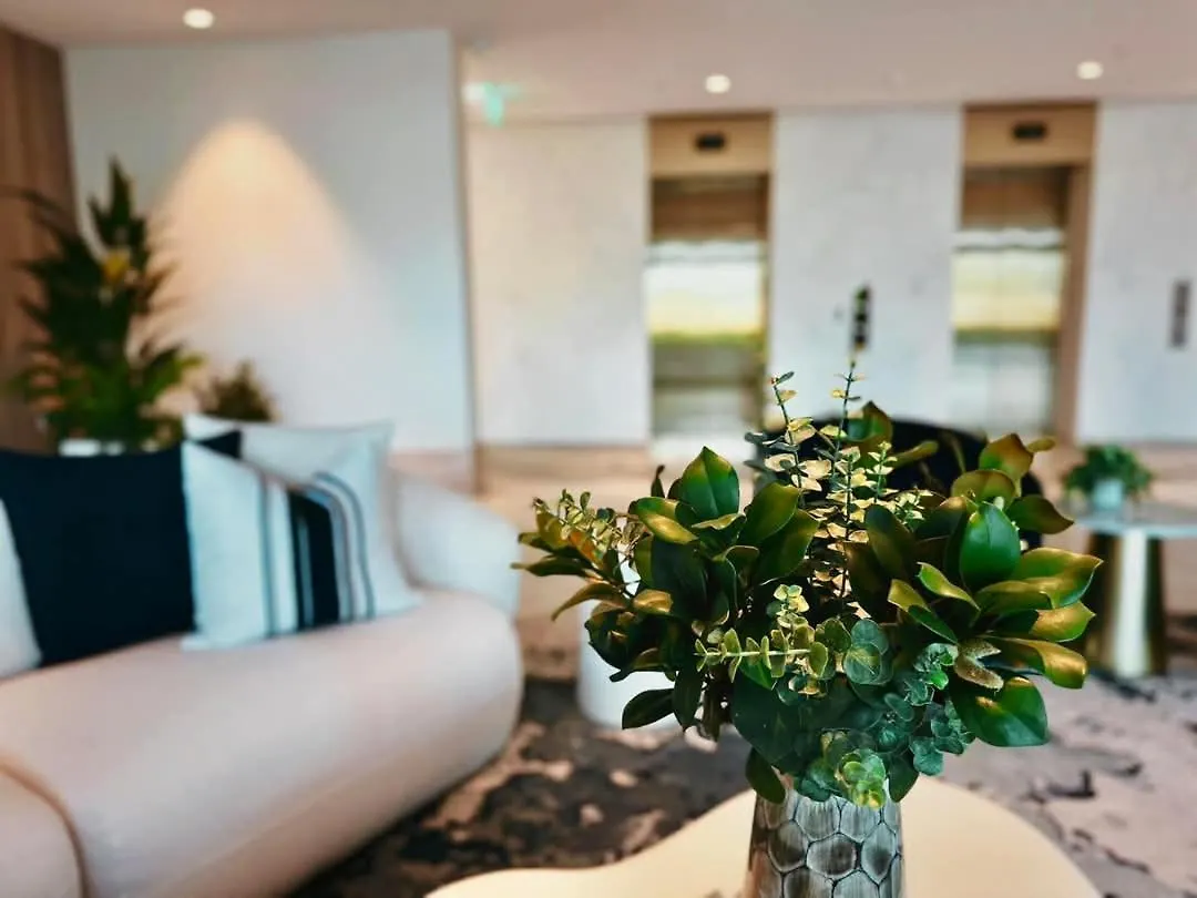 Luxe Apartment On The Broadwater Gold Coast